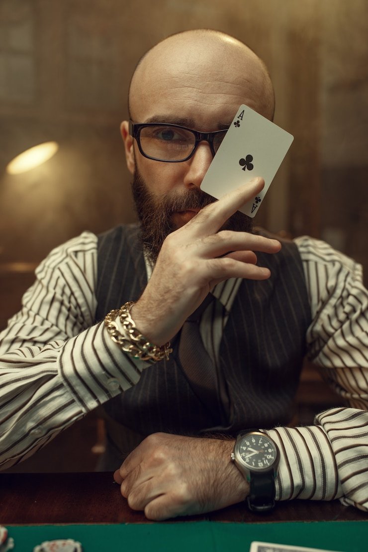 Perbandingan navigasi hiburan mobile rapi